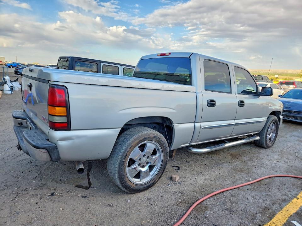 Zdjęcie 3 z aukcji – 2007 GMC NEW SIERRA z VIN 2GTEC13V271145646