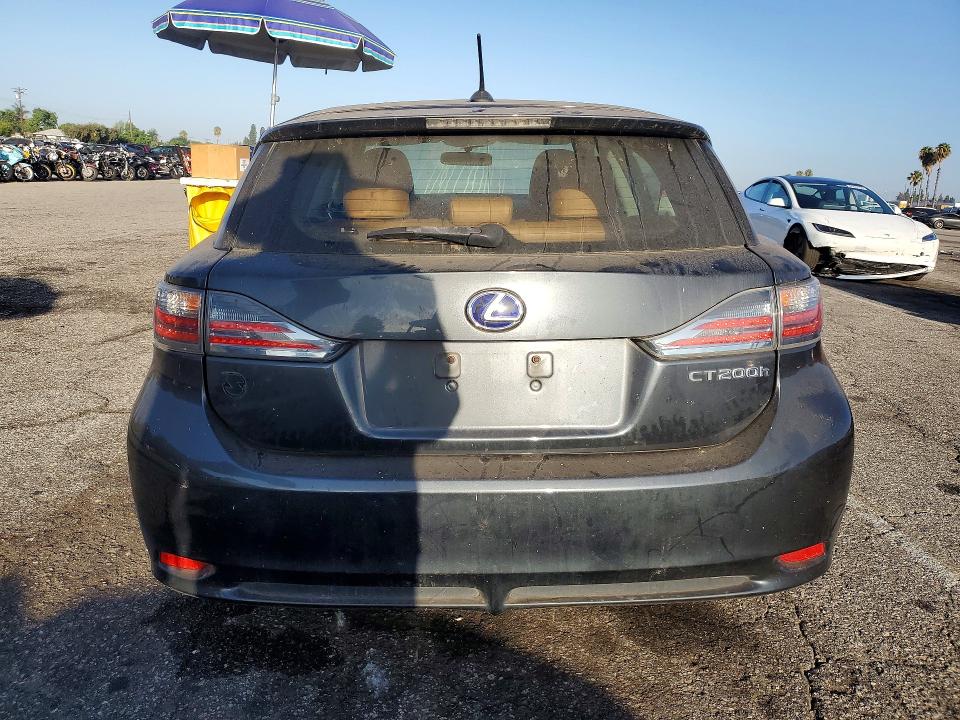 Photo 6 from auction – 2011 LEXUS CT with VIN JTHKD5BHXB2003961