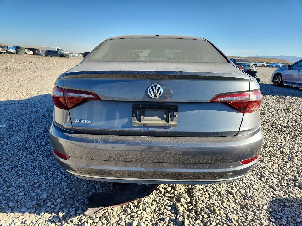 Photo 6 from auction – 2020 VOLKSWAGEN JETTA with VIN 3VWCB7BU8LM017613