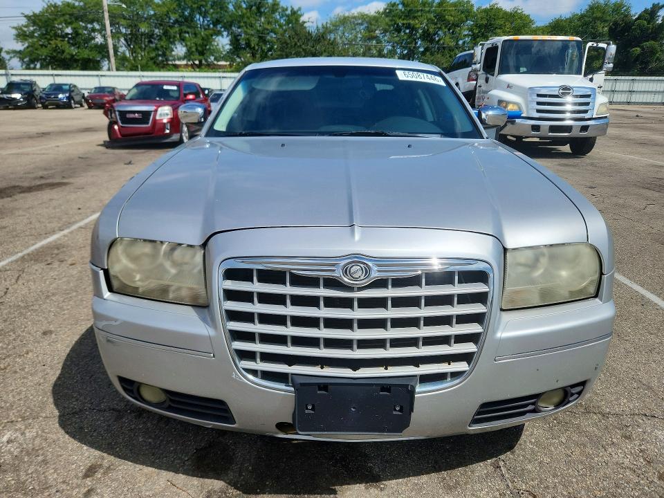 Photo 5 from auction – 2010 CHRYSLER 300 with VIN 2C3CA5CV3AH284627