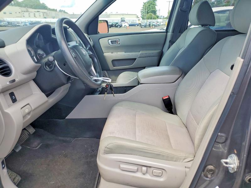 Photo 7 from auction – 2011 HONDA PILOT with VIN 5FNYF4H49BB045975