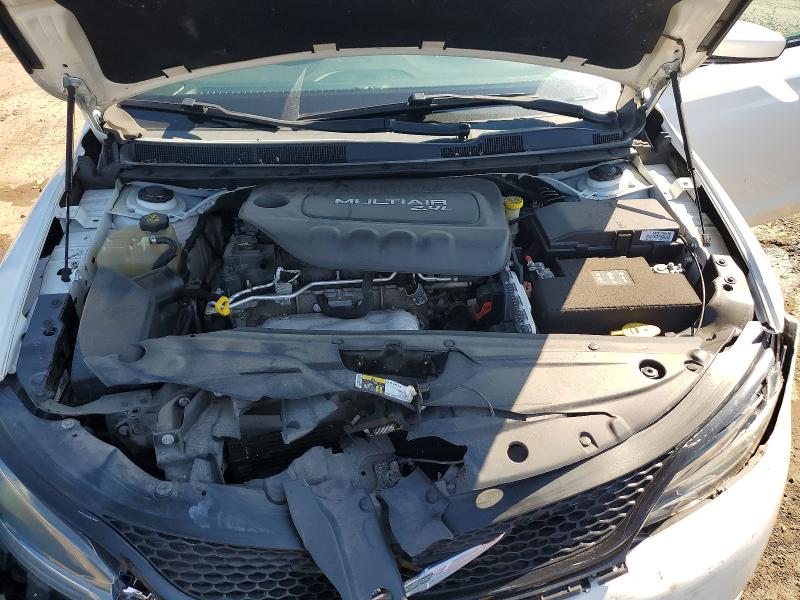 Photo 11 from auction – 2015 CHRYSLER 200 with VIN 1C3CCCBBXFN539861