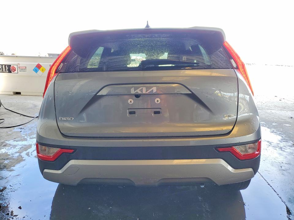Photo 6 from auction – 2026 KIA NIRO with VIN KNDCP3LE4T5323461