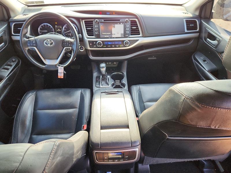 Photo 8 from auction – 2017 TOYOTA HIGHLANDER with VIN 5TDJZRFH5HS459643