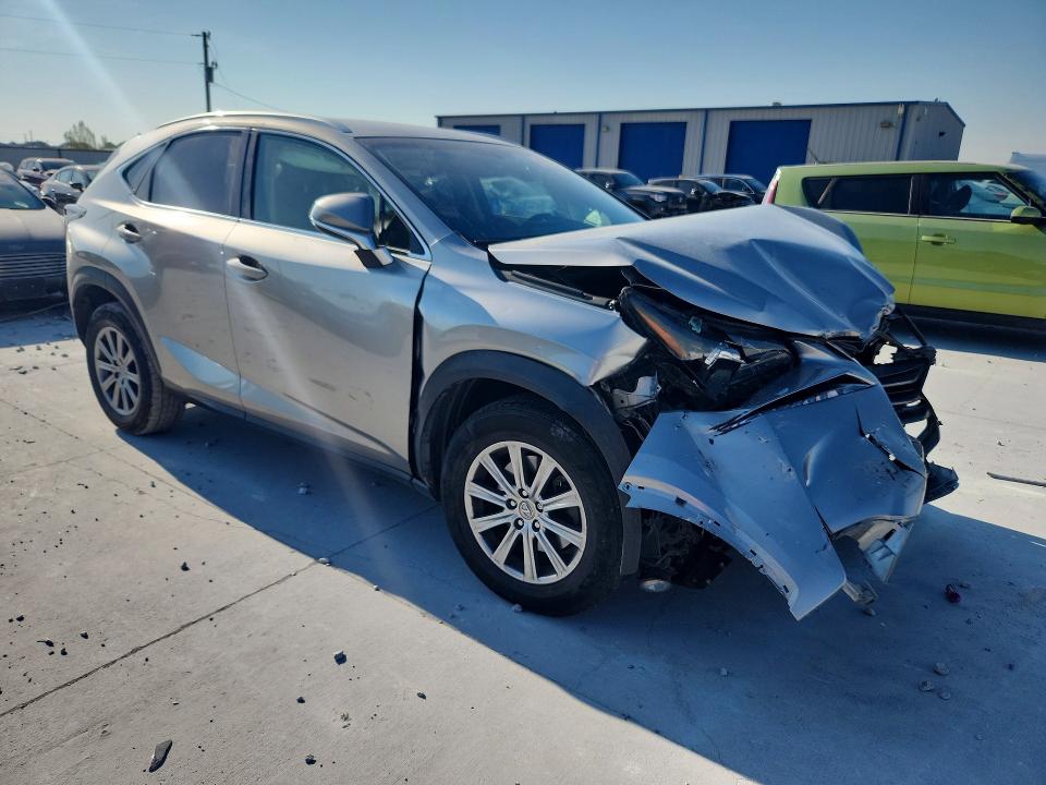 Photo 4 from auction – 2015 LEXUS NX with VIN JTJYARBZXF2021478