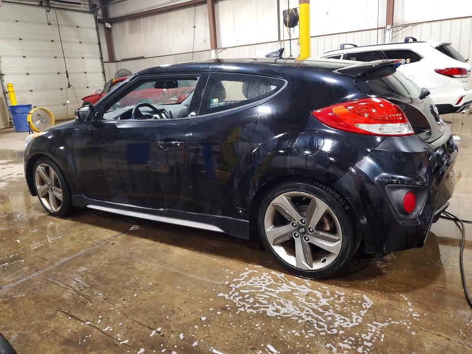Photo 2 from auction – 2013 HYUNDAI VELOSTER with VIN KMHTC6AE2DU129305