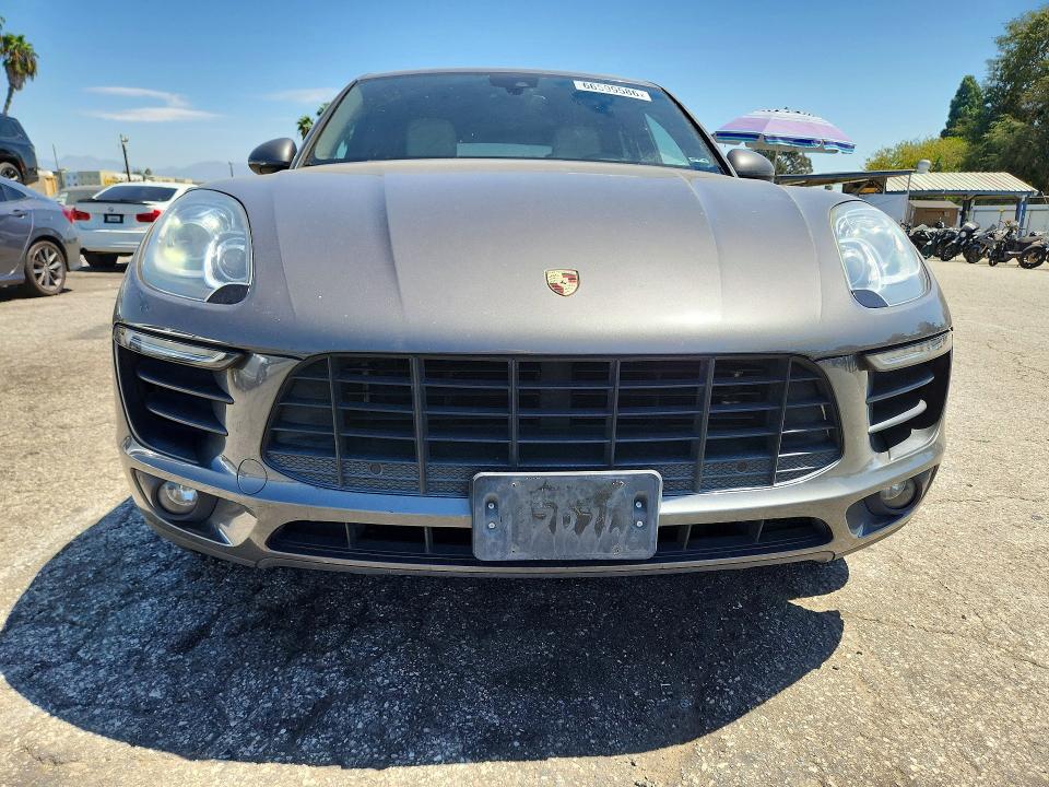Photo 5 from auction – 2018 PORSCHE MACAN with VIN WP1AB2A53JLB32771