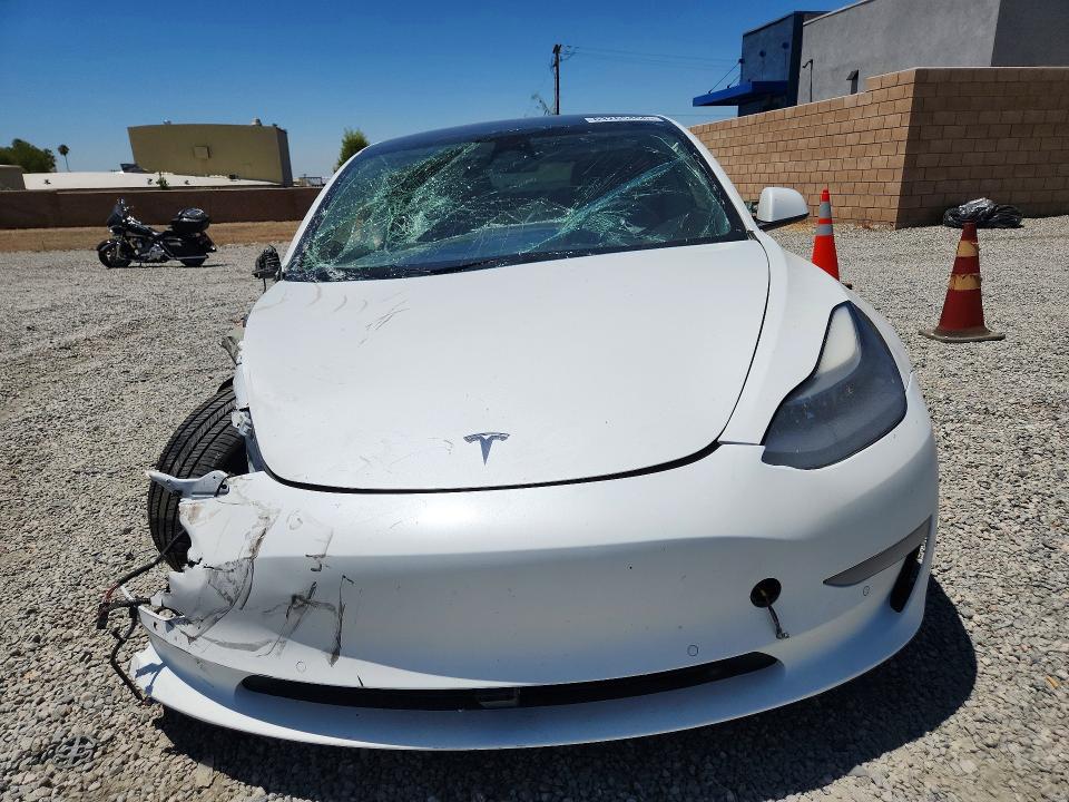 صورة رقم 5 من المزاد - 2022 TESLA MODEL 3 مع VIN 5YJ3E1EB0NF197131