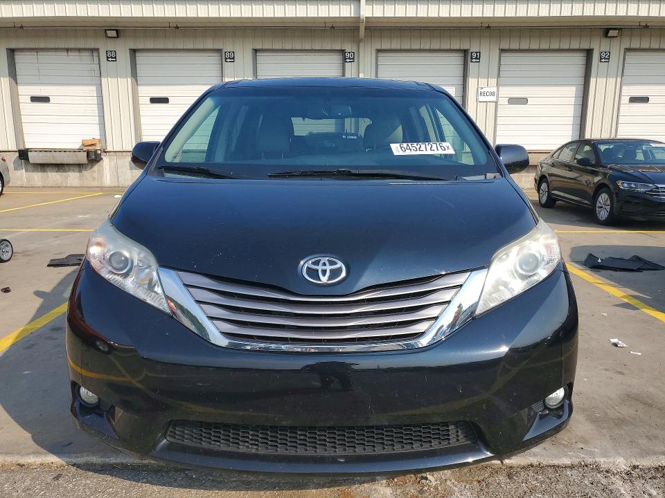 صورة رقم 5 من المزاد - 2015 TOYOTA SIENNA مع VIN 5TDYK3DC6FS539201