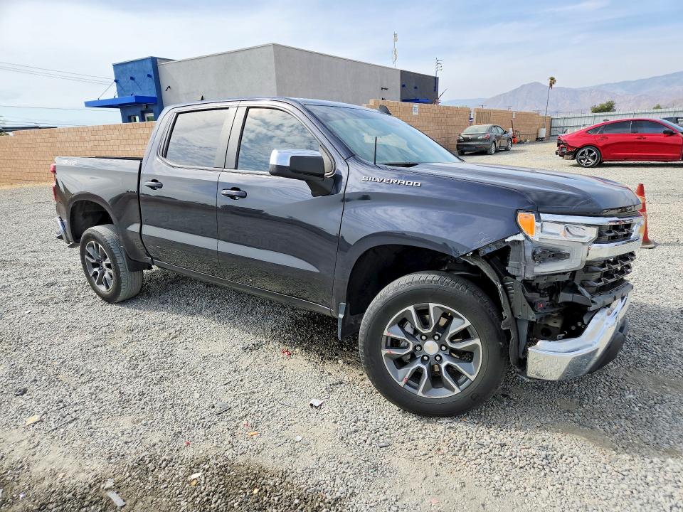 Photo 4 from auction – 2022 CHEVROLET SILVERADO with VIN 1GCUDDED7NZ584361