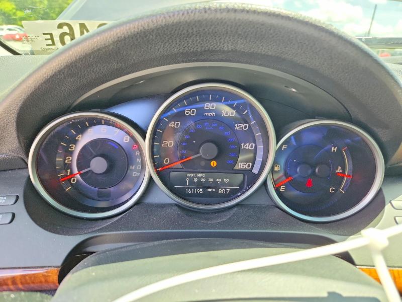Zdjęcie 9 z aukcji – 2005 ACURA RL z VIN JH4KB16535C004253
