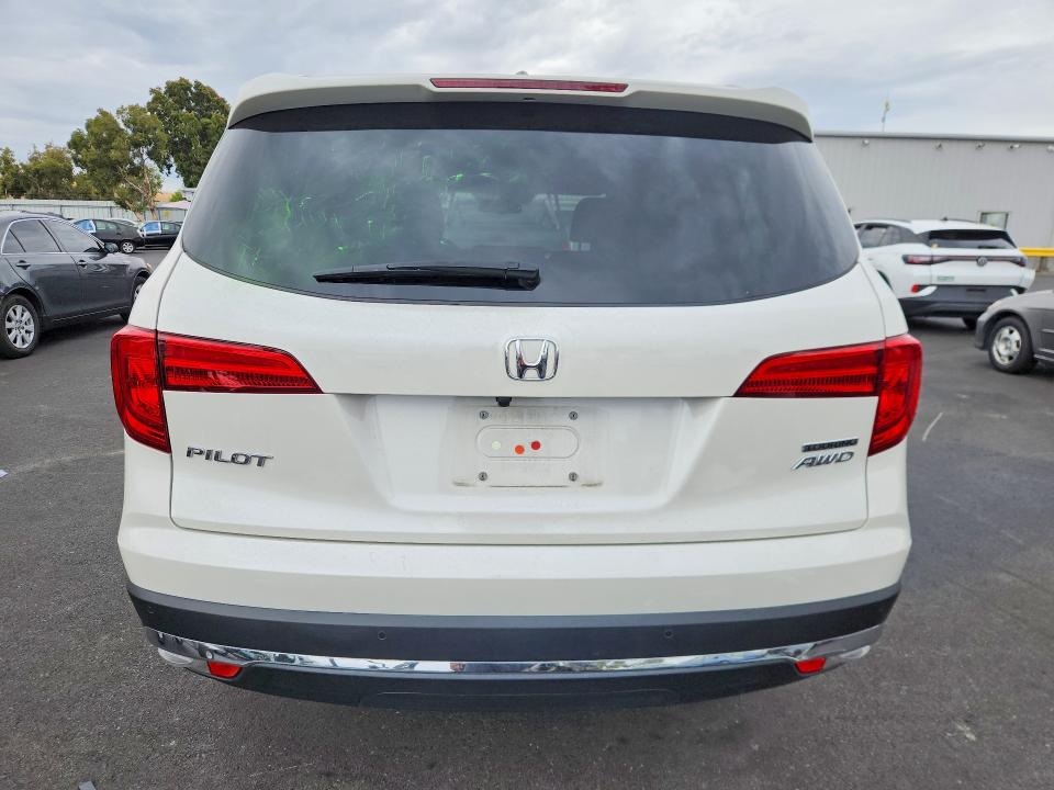 Photo 6 from auction – 2017 HONDA PILOT with VIN 5FNYF6H9XHB064745
