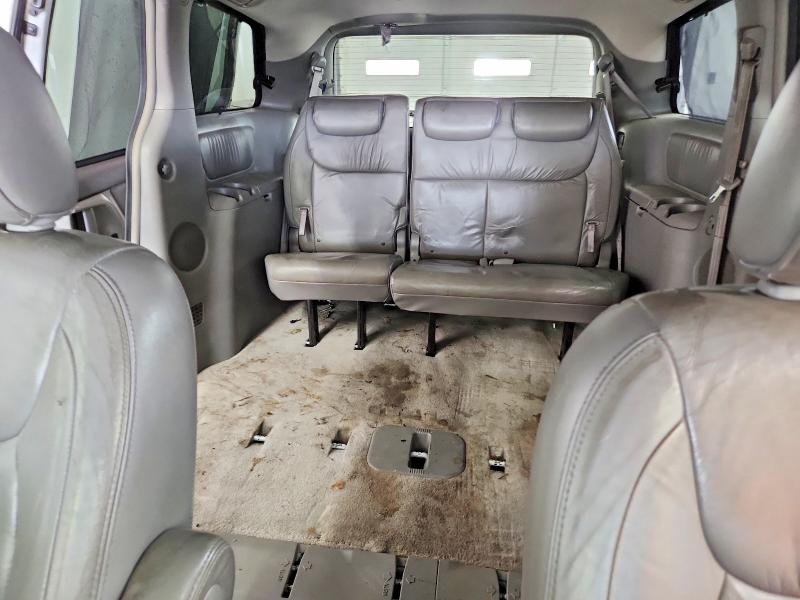 Photo 10 from auction – 2008 TOYOTA SIENNA with VIN 5TDZK22C48S113995