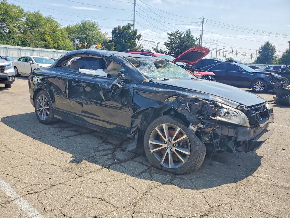 Photo 4 from auction – 2011 VOLVO C70 with VIN YV1672MC6BJ107292