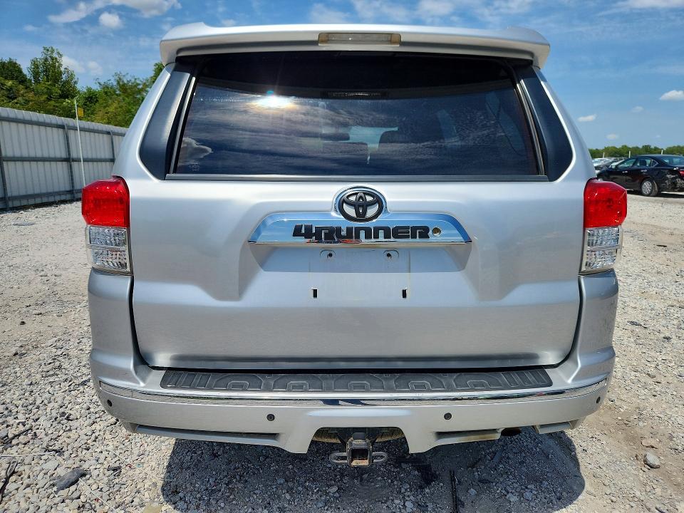 Photo 6 from auction – 2012 TOYOTA 4RUNNER with VIN JTEBU5JR5C5108902