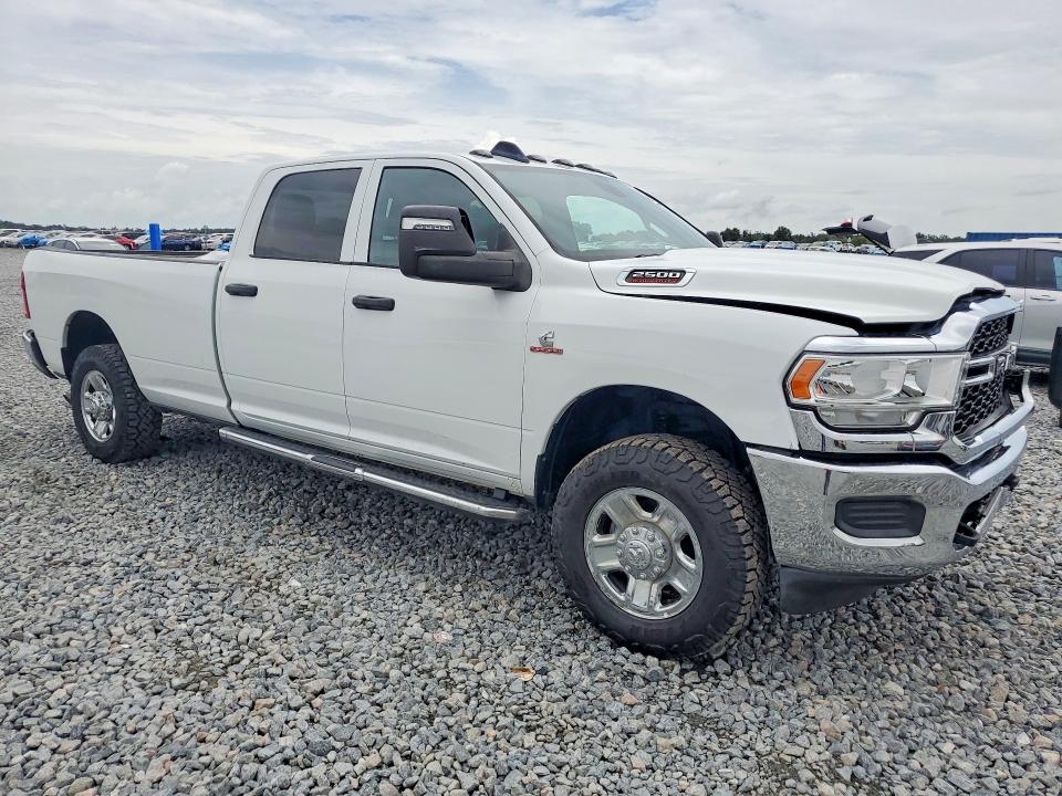 Photo 4 from auction – 2023 RAM 2500 with VIN 3C6UR5HL5PG539956