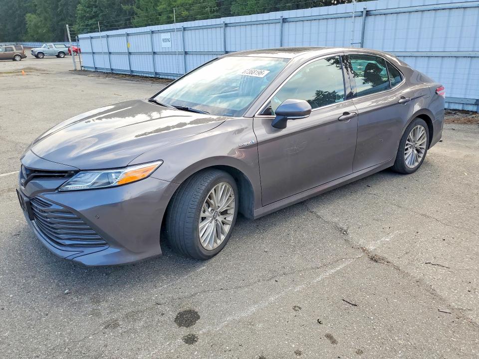 2019 TOYOTA CAMRY HYBRID - Търг №67368196