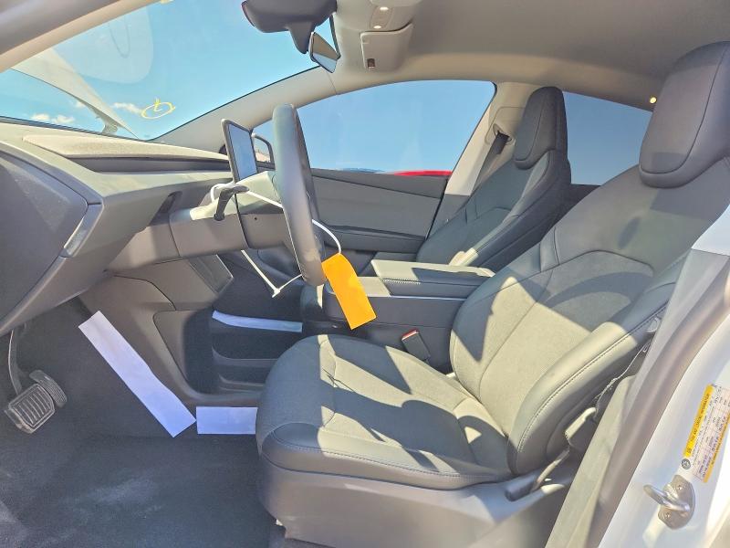 Фото 7 с аукциона – 2026 TESLA MODEL Y с VIN 7SAYGDEE8TA636388