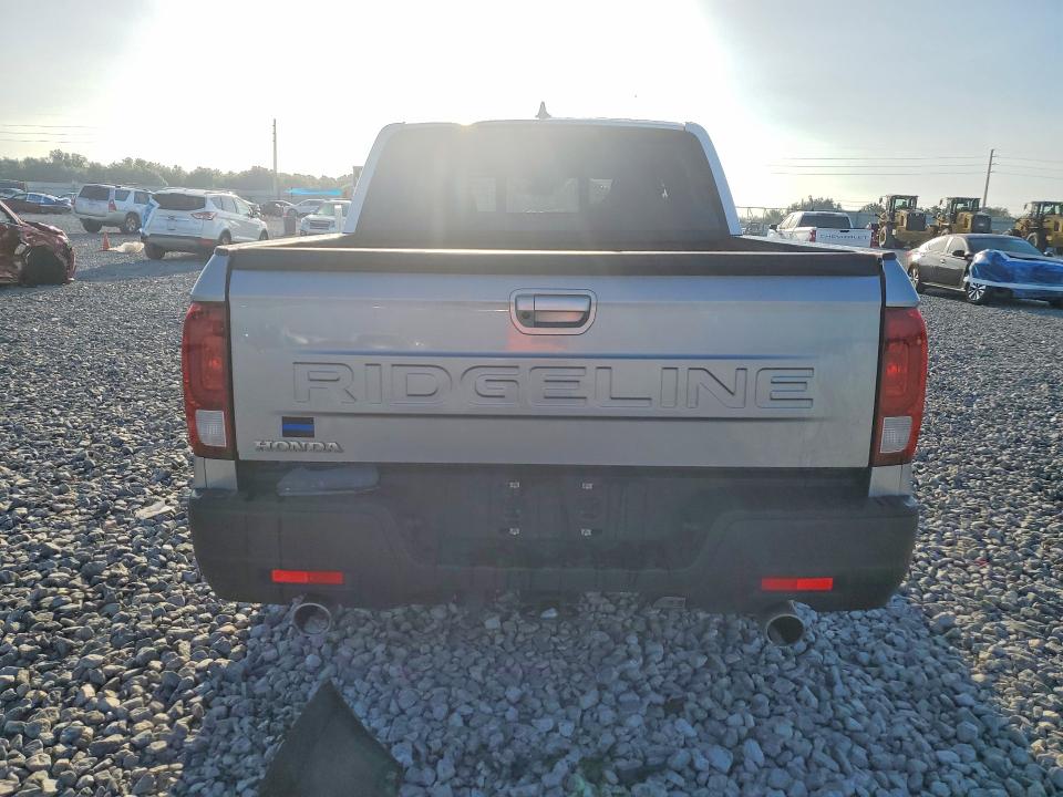 Photo 6 from auction – 2024 HONDA RIDGELINE with VIN 5FPYK3F57RB009401