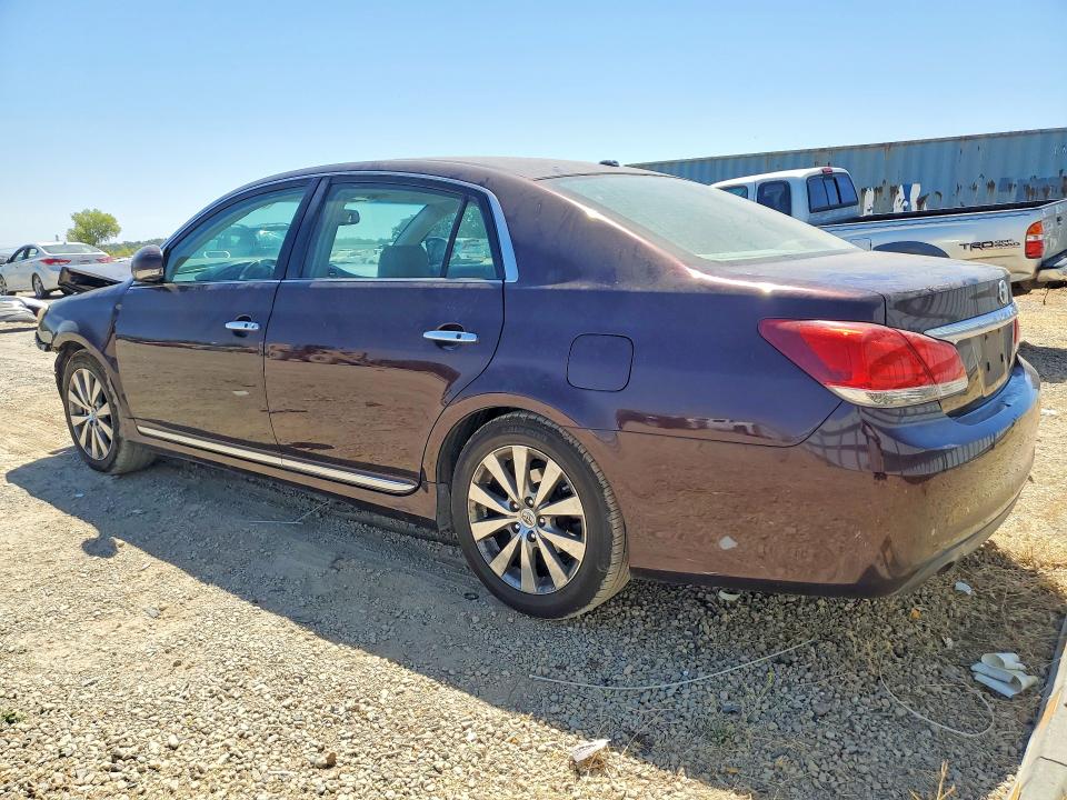 Photo 2 from auction – 2011 TOYOTA AVALON with VIN 4T1BK3DB0BU404455