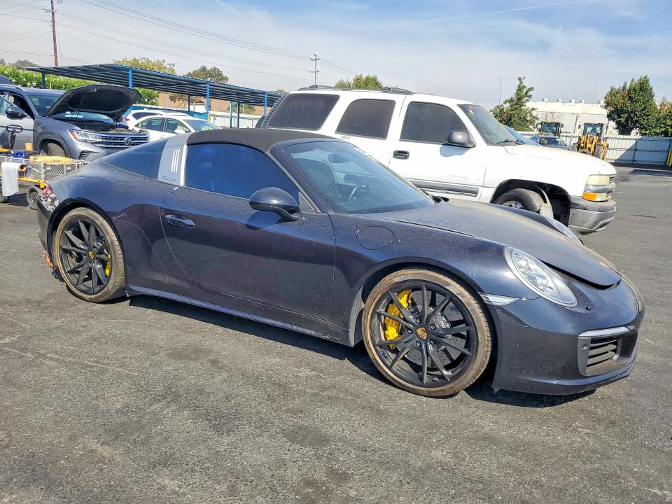 Photo 4 from auction – 2017 PORSCHE 911 with VIN WP0BB2A92HS136609