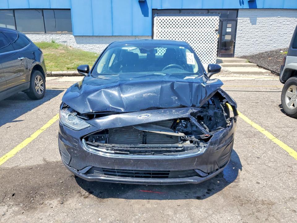 Photo 5 from auction – 2020 FORD FUSION with VIN 3FA6P0HD7LR109627
