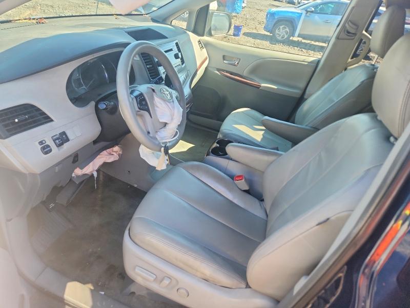 Photo 7 from auction – 2012 TOYOTA SIENNA with VIN 5TDYK3DC6CS272556