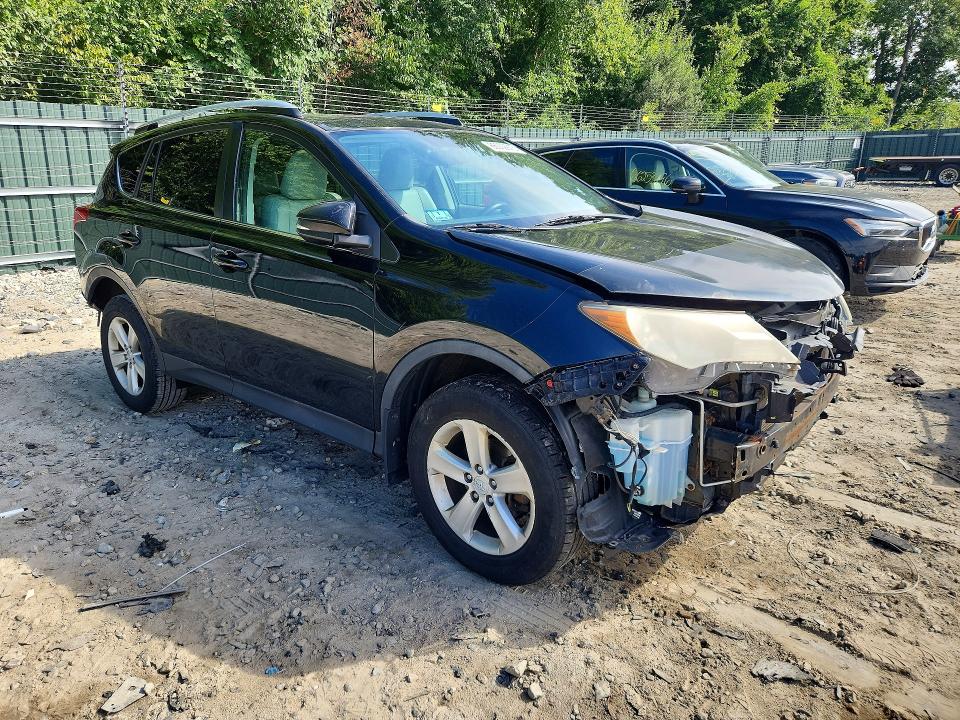 Photo 4 from auction – 2013 TOYOTA RAV4 with VIN 2T3RFREV1DW044430