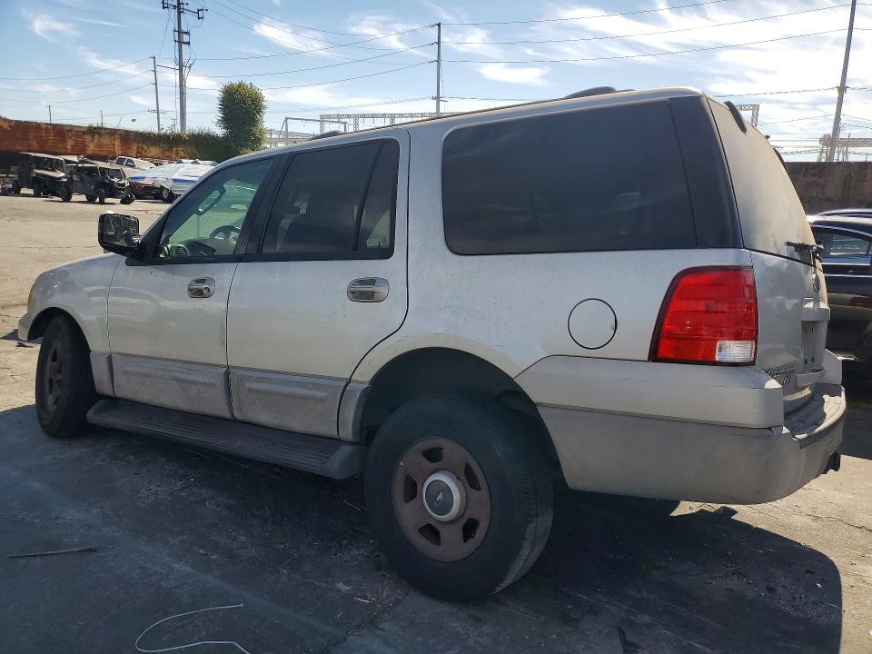 Photo 2 from auction – 2003 FORD EXPEDITION with VIN 1FMRU15W73LB78565