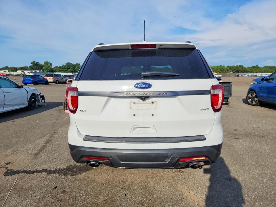 Photo 6 from auction – 2018 FORD EXPLORER with VIN 1FM5K8D8XJGB37658
