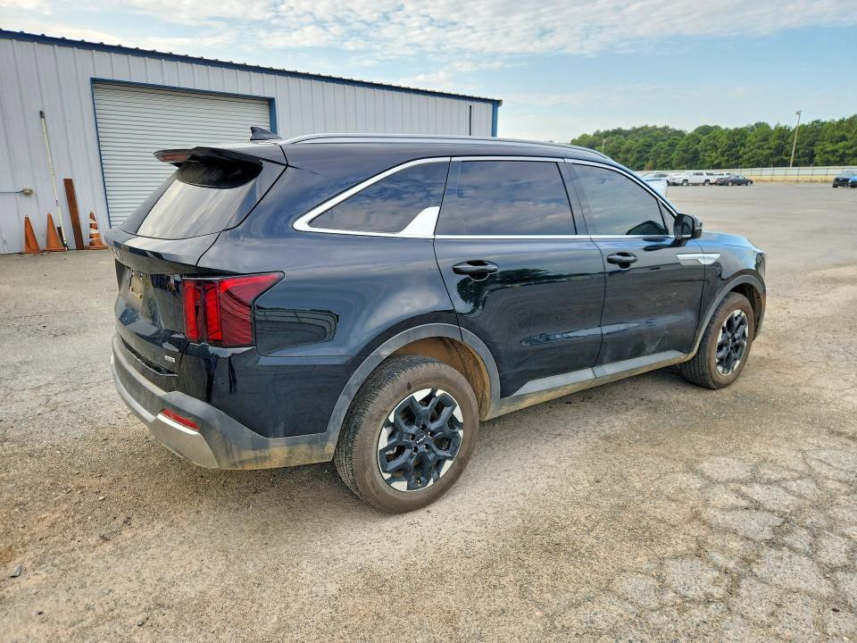 Zdjęcie 3 z aukcji – 2026 KIA SORENTO z VIN 5XYRLDJCXTG432320