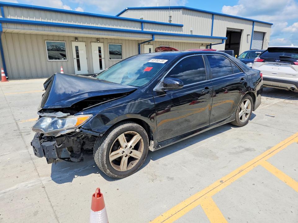 TOYOTA CAMRY 2014 с VIN 4T1BF1FKXEU397654 - Снимка от търг