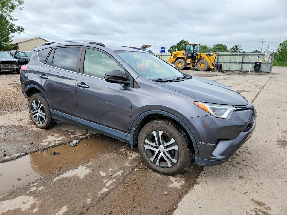 Photo 4 from auction – 2018 TOYOTA RAV4 with VIN JTMBFREV5JJ720907