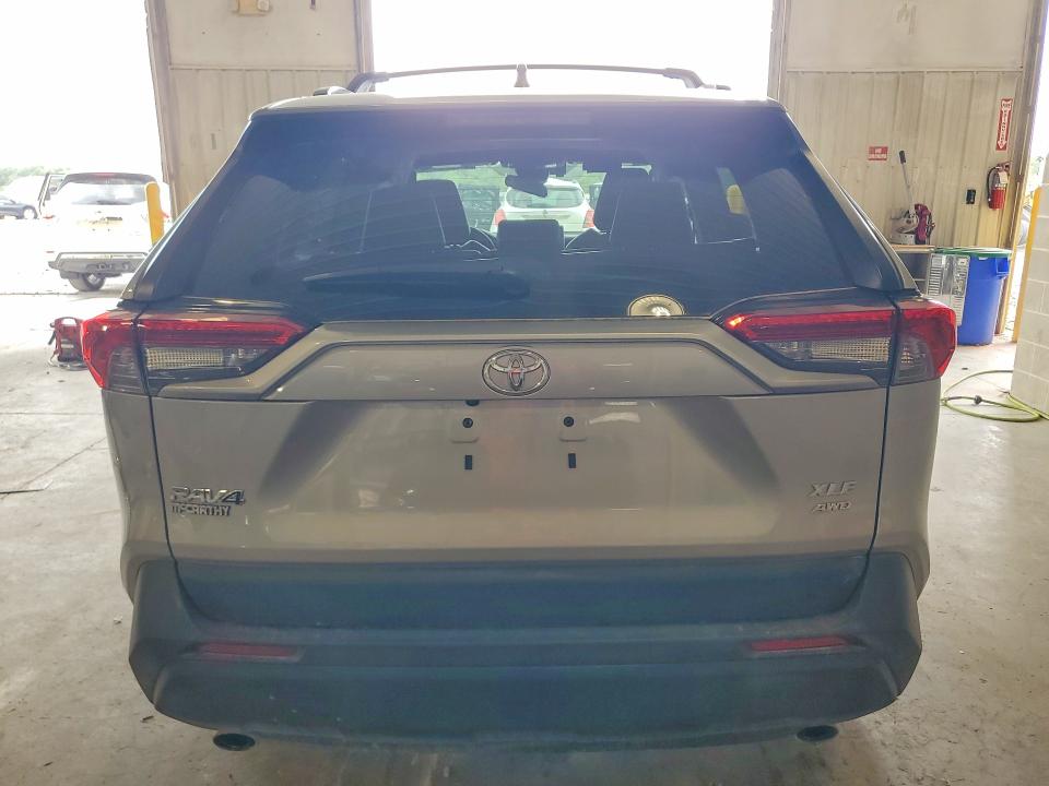 Photo 6 from auction – 2025 TOYOTA RAV4 with VIN 2T3A1RFV5SW622598