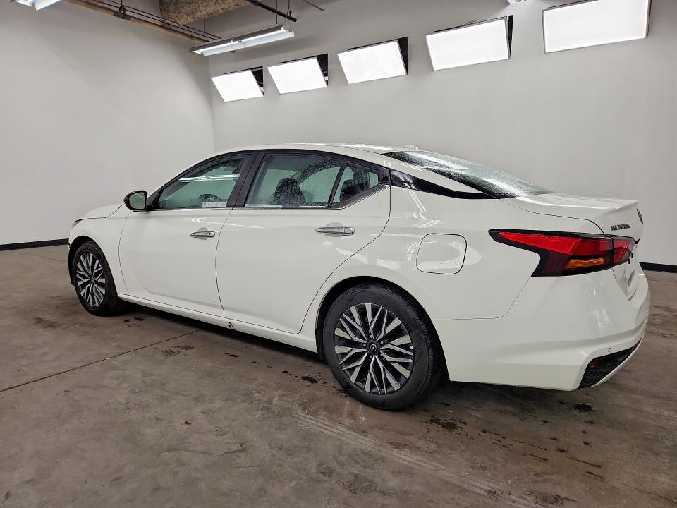 Photo 2 from auction – 2025 NISSAN ALTIMA with VIN 1N4BL4DV4SN392800