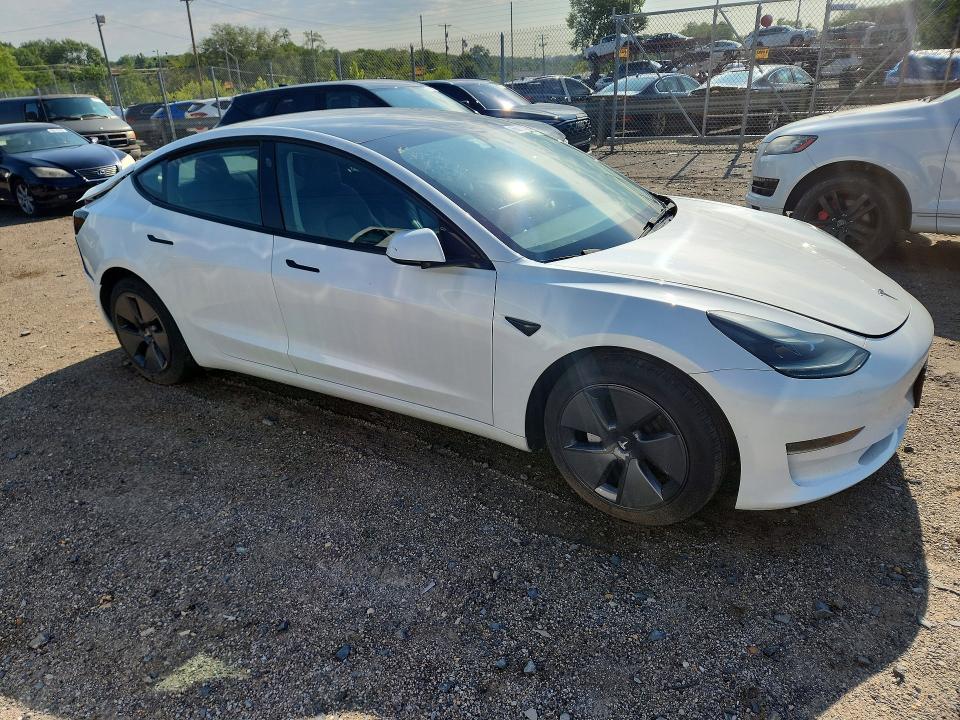 Photo 4 from auction – 2023 TESLA MODEL 3 with VIN 5YJ3E1EA7PF437687