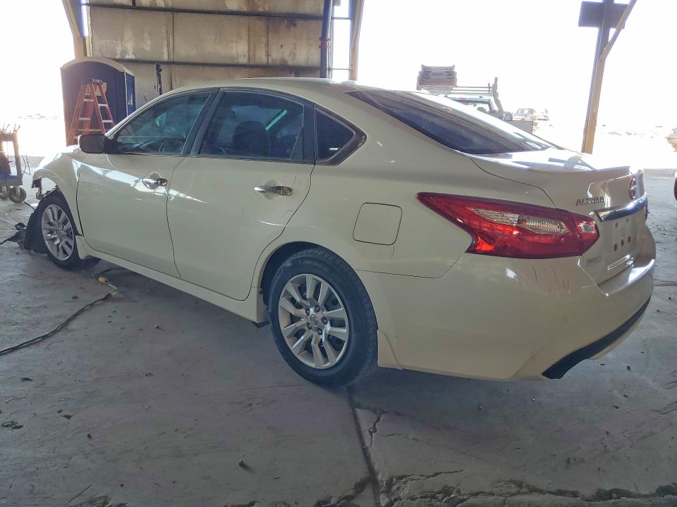 Photo 2 from auction – 2017 NISSAN ALTIMA with VIN 1N4AL3AP6HN334367