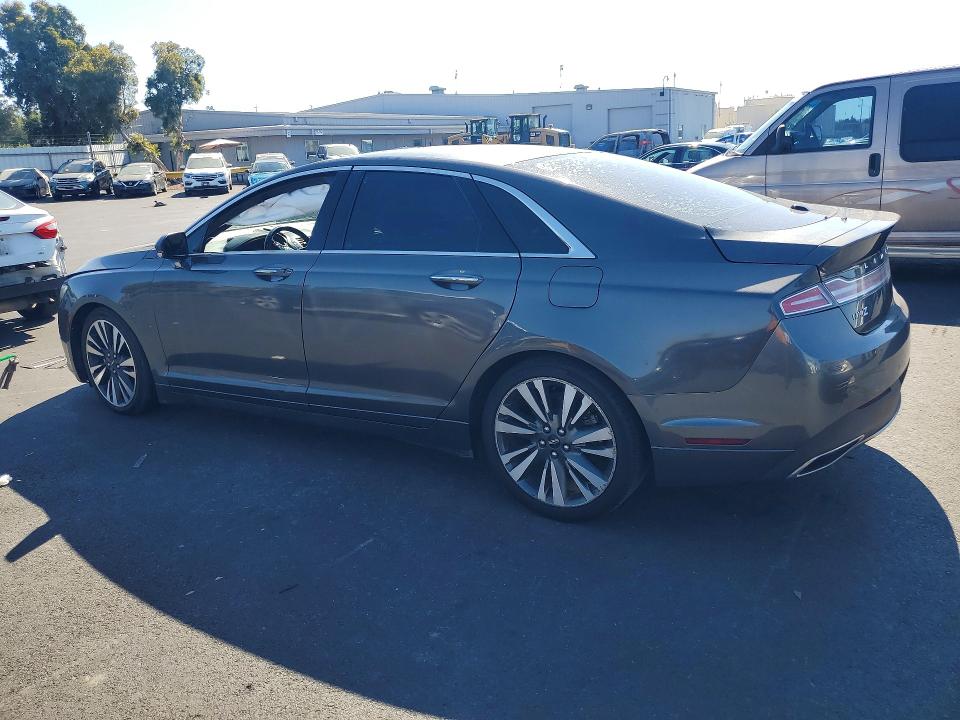 Photo 2 from auction – 2017 LINCOLN MKZ with VIN 3LN6L5MU2HR641010