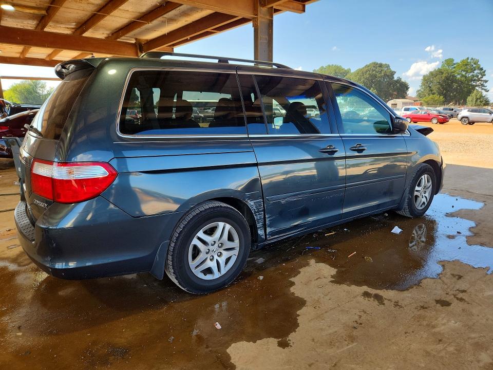 Photo 3 from auction – 2005 HONDA ODYSSEY with VIN 5FNRL38715B132680