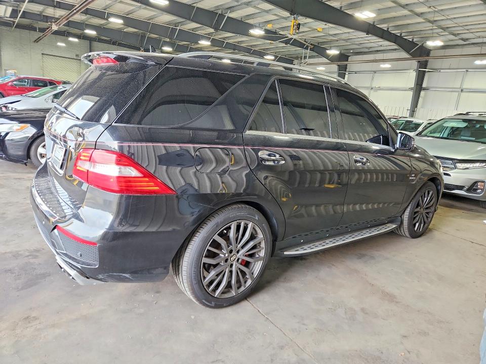 Photo 3 from auction – 2014 MERCEDES-BENZ ML with VIN 4JGDA7EB5EA349900