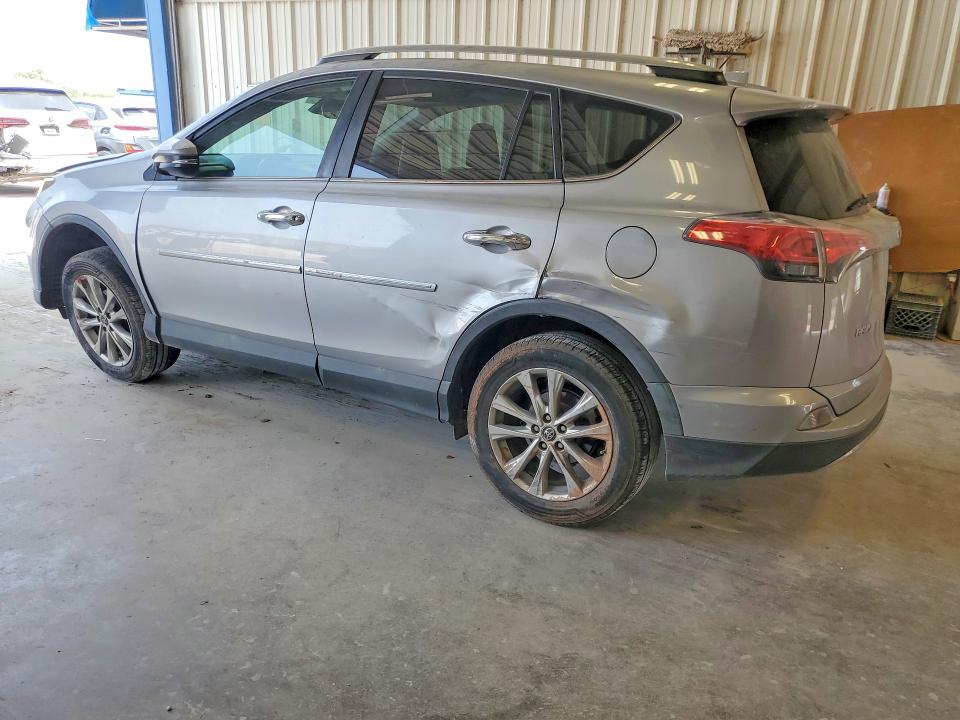 Photo 2 from auction – 2018 TOYOTA RAV4 with VIN 2T3DFREV3JW724450