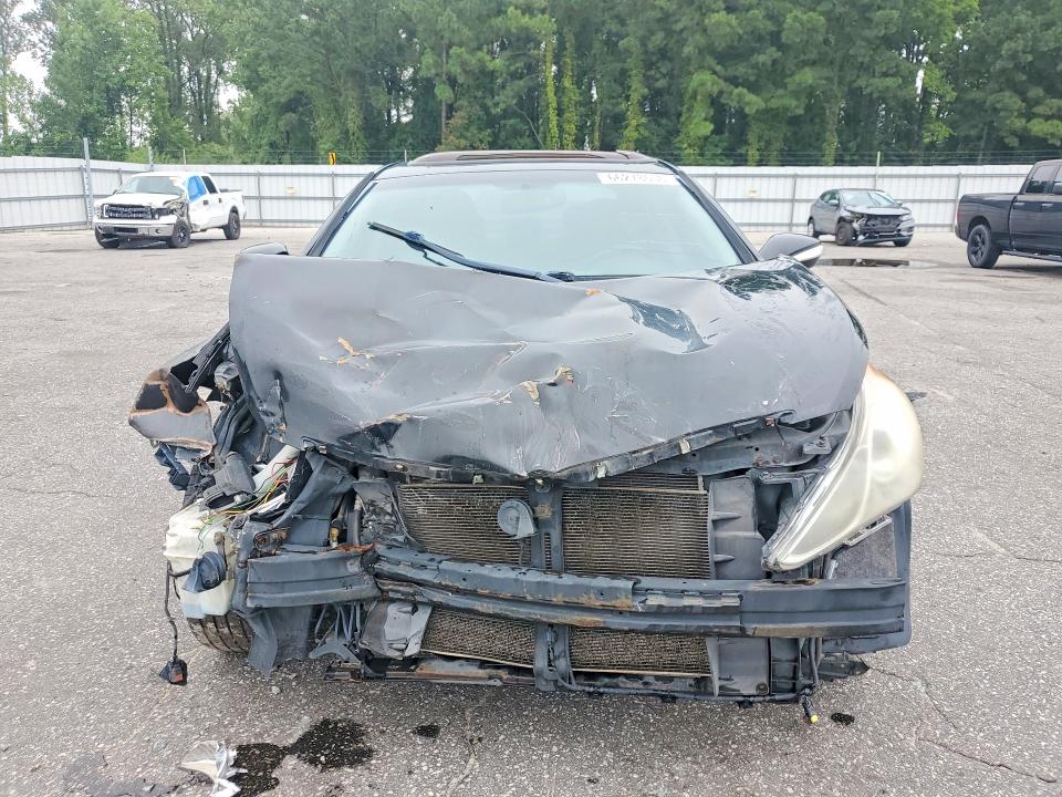 Photo 5 from auction – 2011 HYUNDAI SONATA with VIN 5NPEC4AC6BH180975
