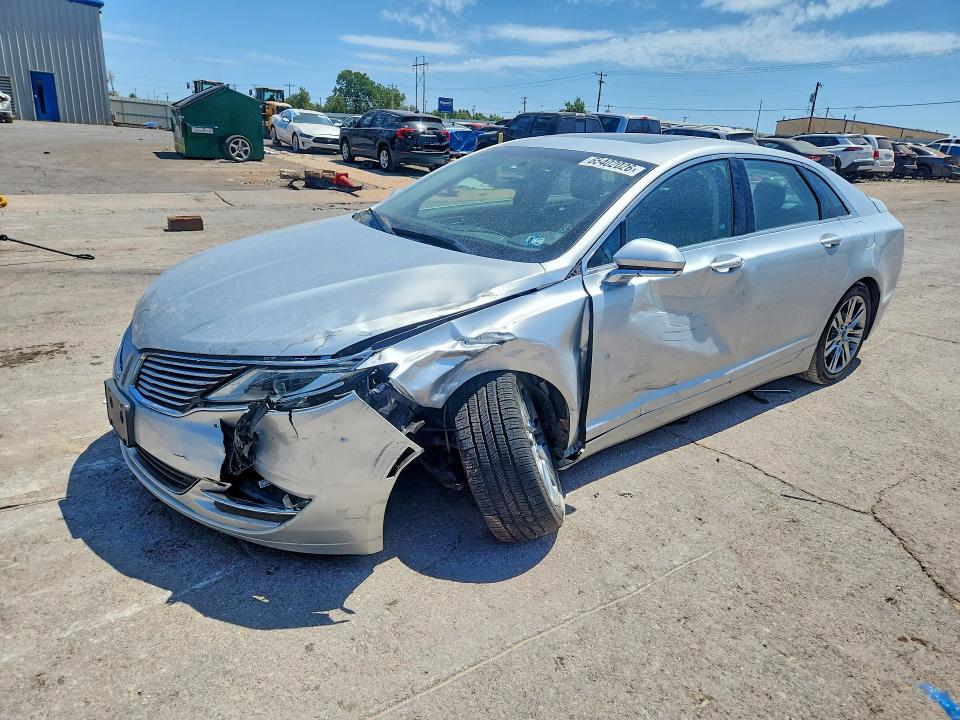 LINCOLN MKZ 2014 with VIN 3LN6L2J9XER835083 - Photo from auction