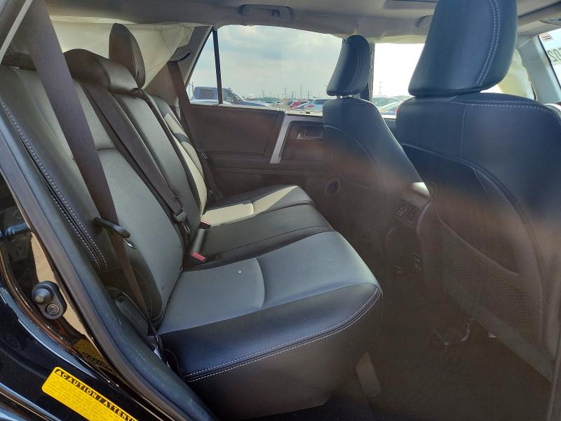 Photo 10 from auction – 2019 TOYOTA 4RUNNER with VIN JTEBU5JR0K5673282