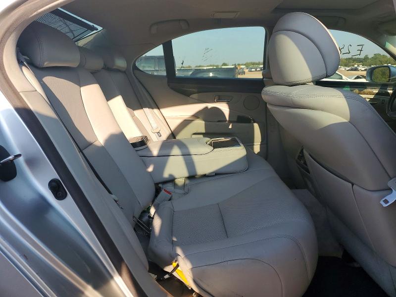 Foto 10 de la subasta – 2010 LEXUS LS con VIN JTHBL5EF2A5093035