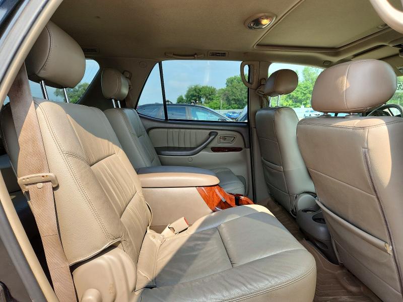 Photo 11 from auction – 2005 TOYOTA SEQUOIA with VIN 5TDBT48A75S238775