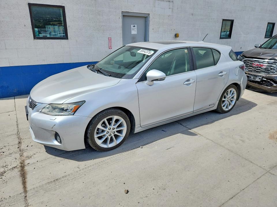 LEXUS CT 2012 with VIN JTHKD5BH7C2100729 - Photo from auction