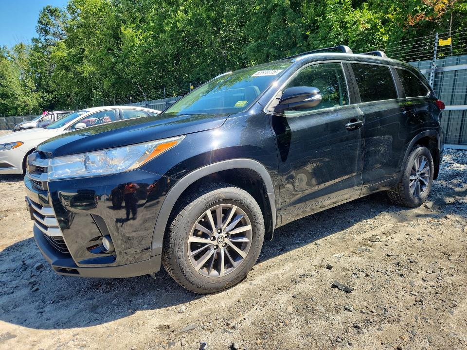 TOYOTA HIGHLANDER 2018 with VIN 5TDJZRFH8JS832311 - Photo from auction