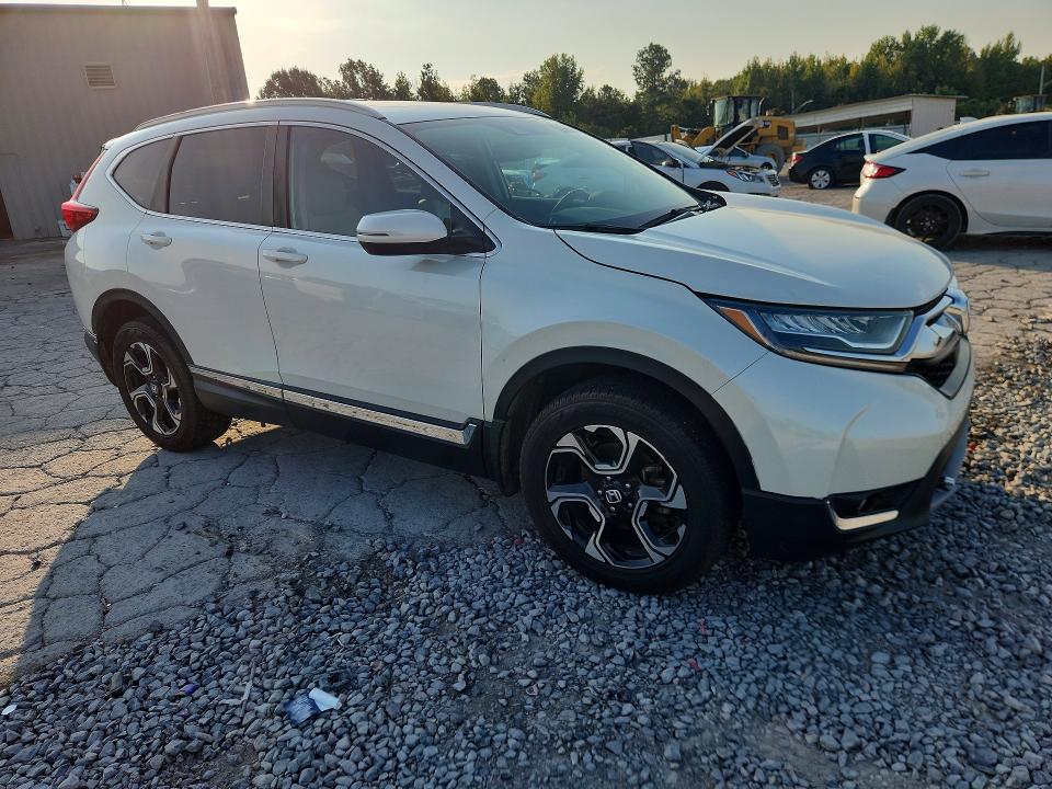 Photo 4 from auction – 2017 HONDA CR-V with VIN 2HKRW2H98HH683780