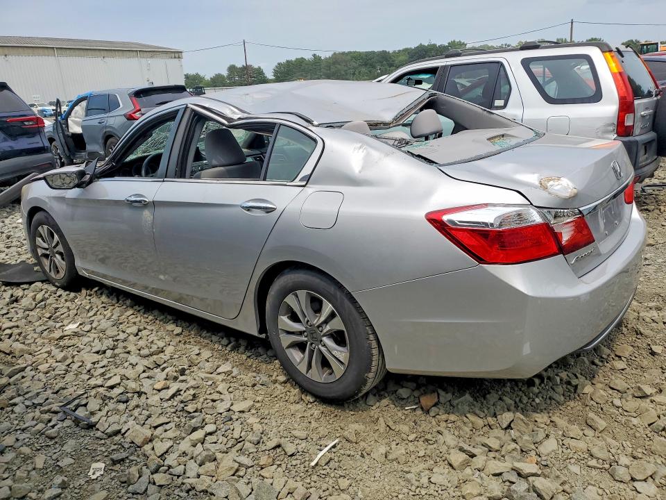 Photo 2 from auction – 2015 HONDA ACCORD with VIN 1HGCR2F30FA086835